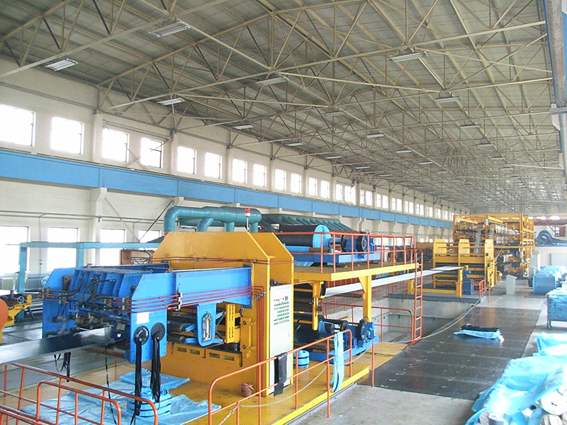Molding car